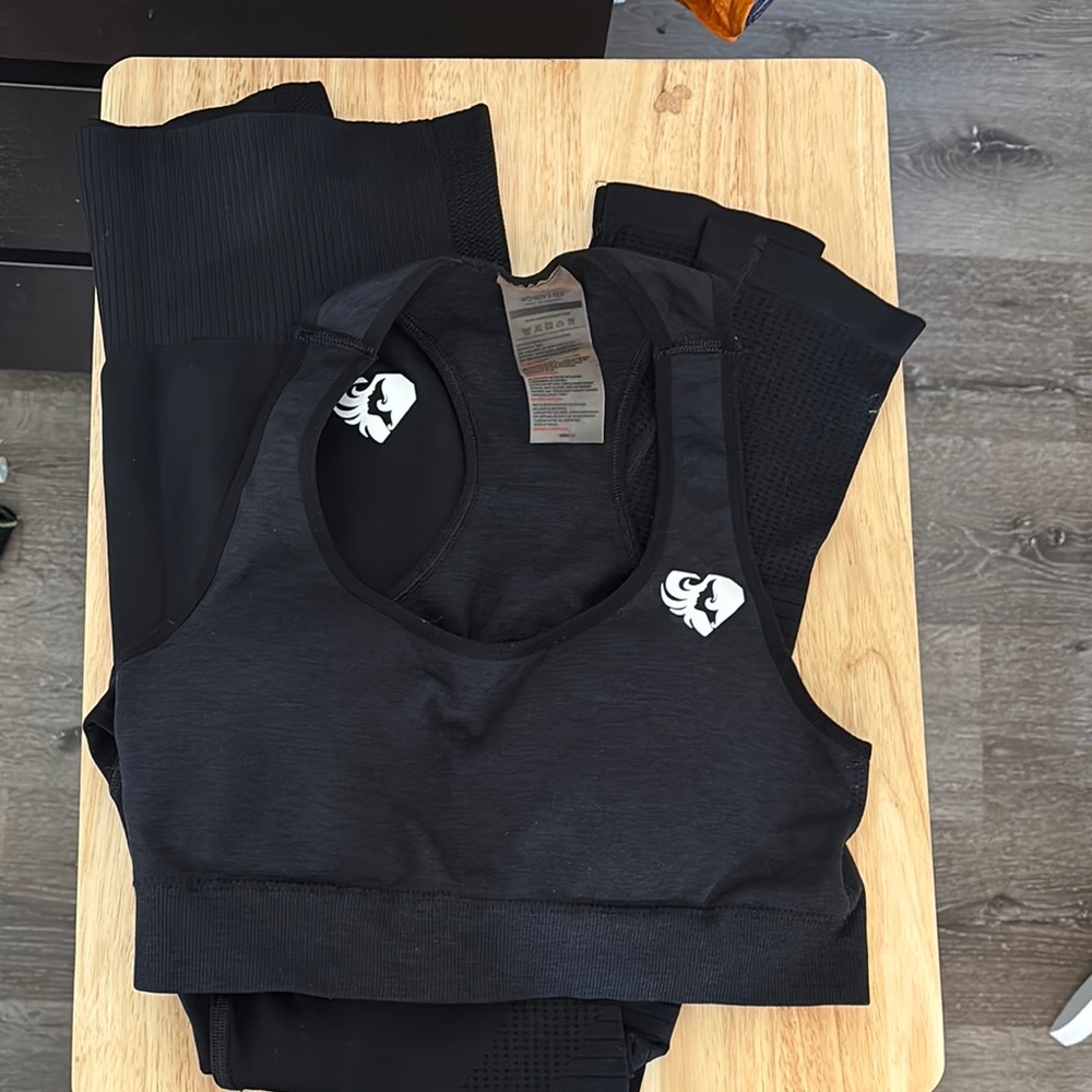 Stylish Black Sports Bra by [Brand]